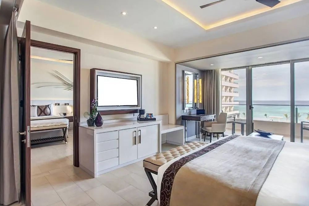 Royalton Blue Waters Montego Bay, An Autograph Collection All-Inclusive Resort 法尔茅斯